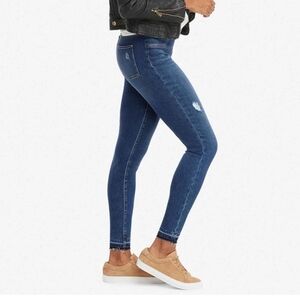 Spanx Medium Ankle Skinny Jegging High Rise